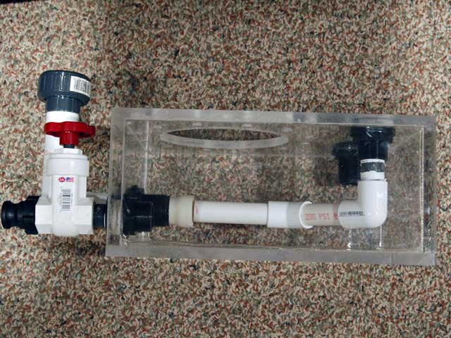 skimmer base side view showing internal plumbing